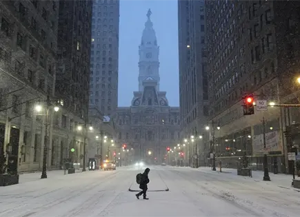Tormenta invernal deja 1 mill&oacute;n sin electricidad en el sur de EEUU