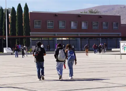 UPSLP detecta rezago en ingl&eacute;s en aspirantes a educaci&oacute;n superior