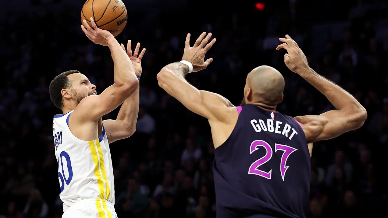 Stephen Curry anota 26 puntos y lidera a los Warriors en victoria sobre los Timberwolves