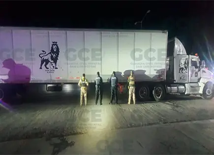 Asegura GCE tráiler con remolque alterado Asegura GCE tráiler con remolque alterado