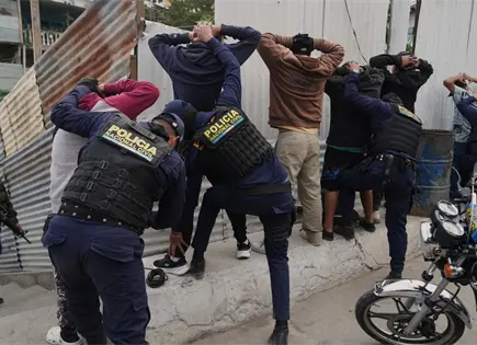Operativo en Guatemala: m&aacute;s de 1.000 detenidos y decomiso de coca&iacute;na