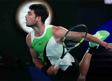 Alcaraz arrasa a De Mi&ntilde;aur