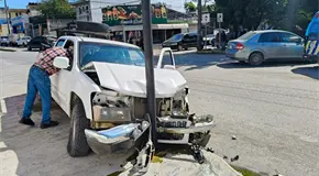 Colisión en Ciudad Valles deja dos lesionados