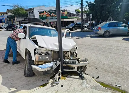 Colisi&oacute;n en Ciudad Valles deja dos lesionados