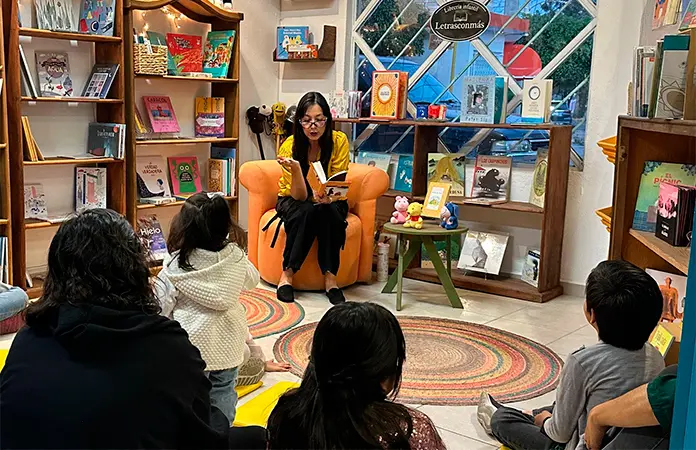 Maru Urbina y su charla "La literatura infantil"
