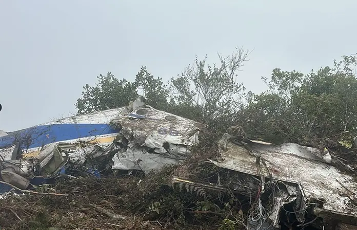 Cae avioneta en Colombia; hay 15 fallecidos