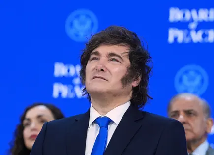 Javier Milei confronta a Techint por licitaci&oacute;n de tubos de gasoducto