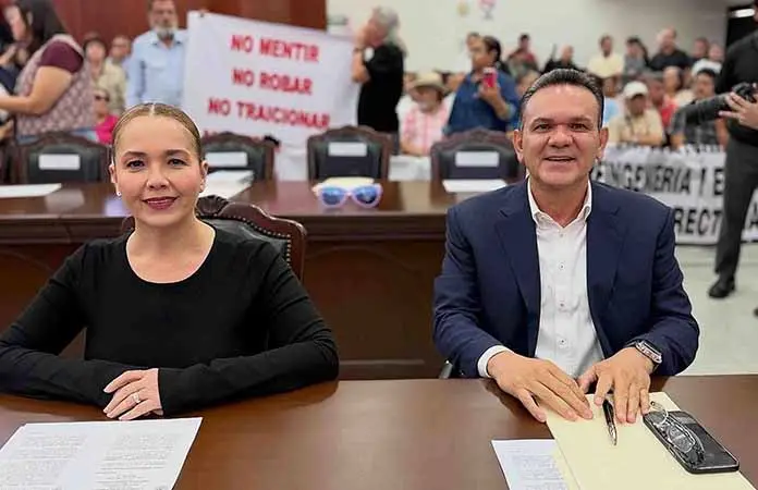 Cambian de hospital a diputado de MC