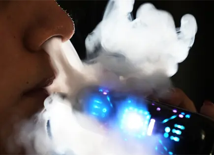 Los c&aacute;rteles toman el control del mercado de los vapeadores