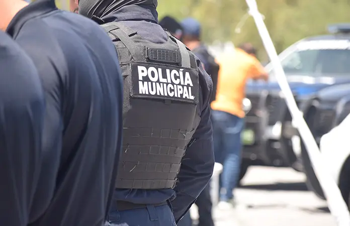 Queda en 14 mil, propuesta de salario mínimo a policías municipales