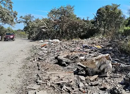 Proliferan basureros clandestinos