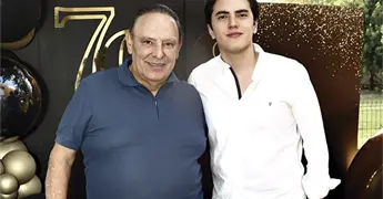 CUMPLE 70 A&Ntilde;OS; CELEBRA  EN GRANDe