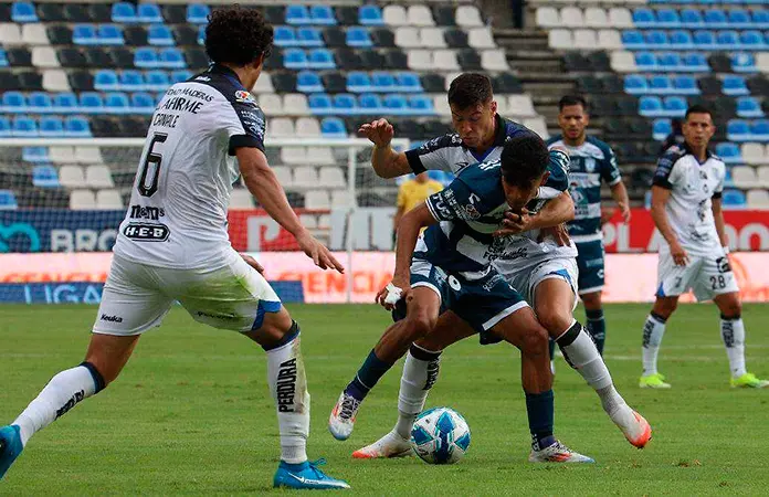 Los Gallos Blancos reciben al Pachuca