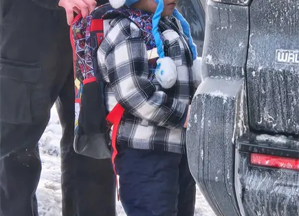 Ni&ntilde;o de 5 a&ntilde;os y su padre regresan a Minnesota tras ser liberados de centro de detenci&oacute;n en Texas