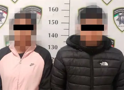 Pareja robaba en una farmacia Guadalajara Pareja robaba en una farmacia Guadalajara