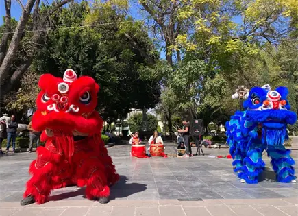 Un drag&oacute;n toma Tequis: cultura china y kung-fu llegan gratis a la capital