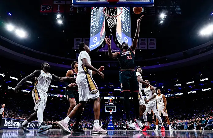 Victoria de 76ers sobre los Pelicans