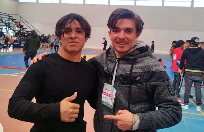 Fernandense se corona en lucha grecorromana