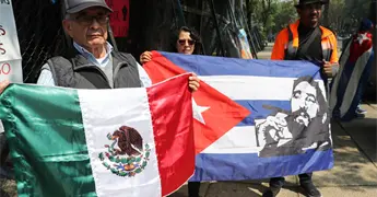 Manifestantes se re&uacute;nen en embajada de EE. UU. en Ciudad de M&eacute;xico