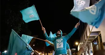 Oficialista Fern&aacute;ndez gana en Costa Rica