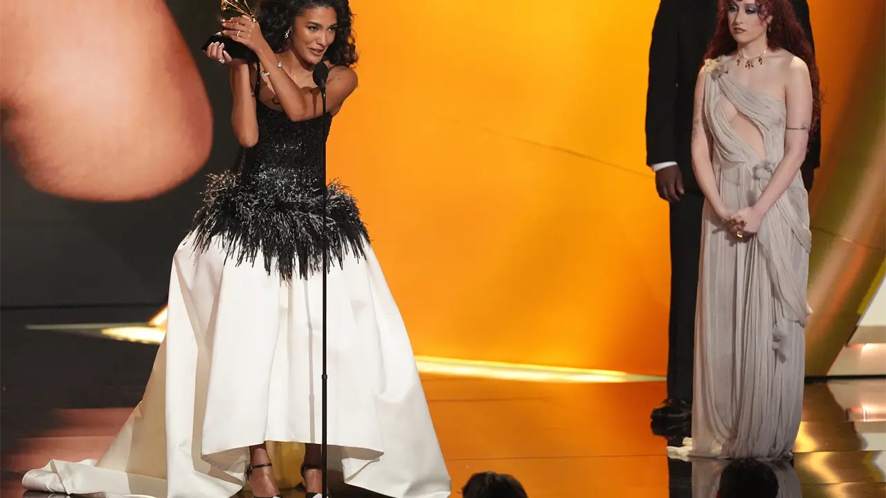 Olivia Dean se lleva el Grammy a Mejor Nuevo Artista en una noche hist&oacute;rica