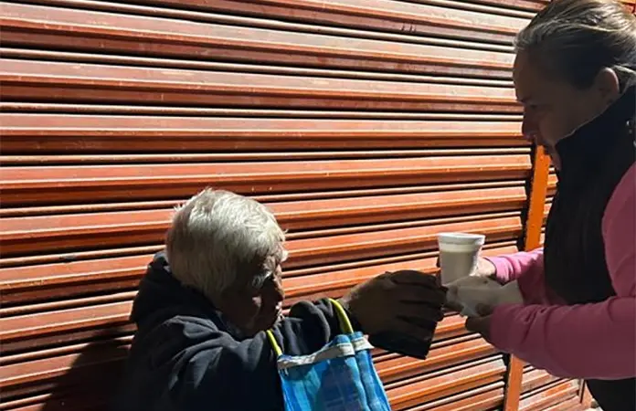 Personas en situaci&oacute;n de calle rechazan albergue