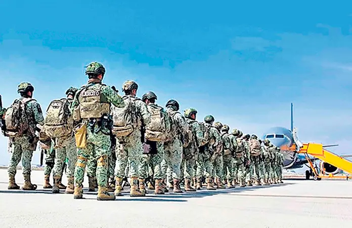 Refuerzan militares b&uacute;squeda de mineros