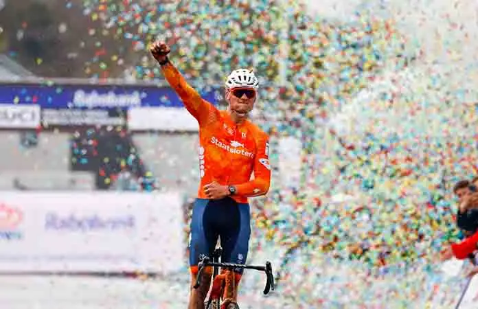 Van der Poel hace historia