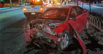 Dos lesionados en choque sobre bulevar M&eacute;xico-Laredo