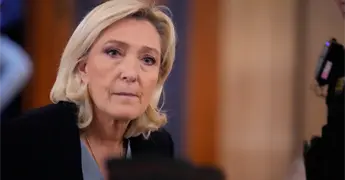 Fiscales franceses piden inhabilitar pol&iacute;ticamente a Marine Le Pen por cinco a&ntilde;os