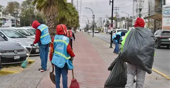 Limpian camell&oacute;n de avenida Himalaya