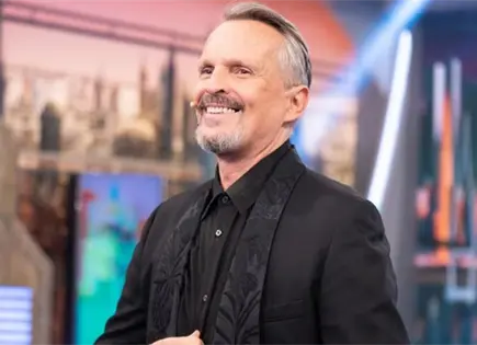 Miguel Bos&eacute; reaparece con voz fr&aacute;gil en la CDMX