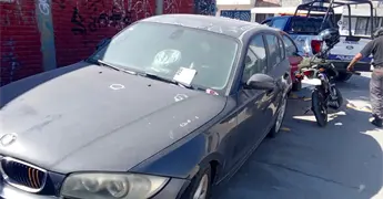 Notifican retiro de autos abandonados en la colonia Sim&oacute;n D&iacute;az