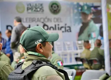 Iniciativa salarial para polic&iacute;as llega al Congreso