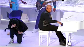 Momentos del medio tiempo del Super Bowl que se convirtieron en pol&eacute;micas