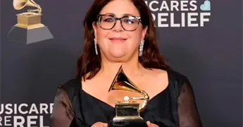 &iquest;Qui&eacute;n es Gabriela Ortiz?; la compositora que triunf&oacute; en los Grammy