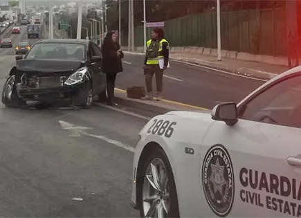S&oacute;lo da&ntilde;os en choque sobre Rocha Cordero