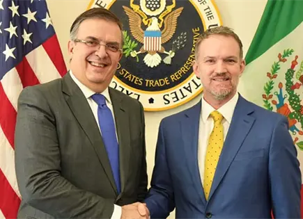 Ebrard celebra acuerdo sobre minerales cr&iacute;ticos