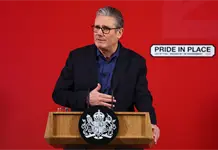 Keir Starmer enfrenta crisis por lazos con Peter Mandelson