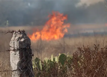 Efecto lupa desata enorme incendio en Soledad (video)