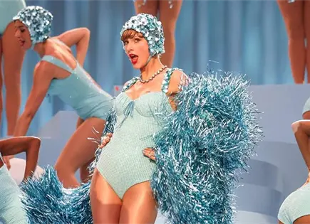 Taylor Swift arrasa en redes con Opalite