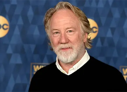 TIMOTHY BUSFIELD ACUSADO DE ABUSO INFANTIL