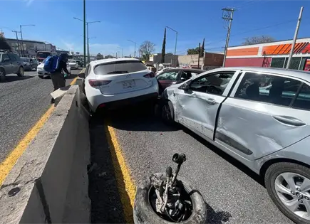 Chocan cuatro en carretera a Rioverde; no hay lesionados