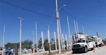 Escuela de pr&aacute;cticas de CFE causa expectaci&oacute;n