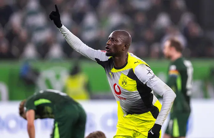 Gol de Guirassy sella triunfo de Dortmund