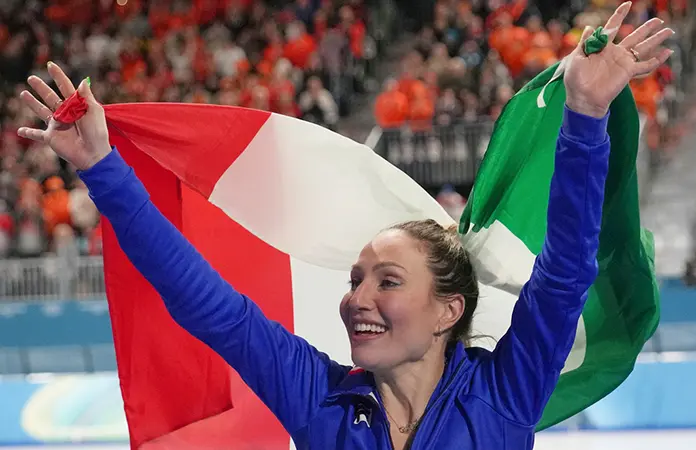 Lollobrigida gana el 1er. oro para Italia