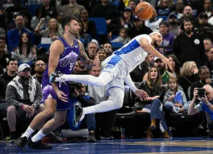 Magic remonta y le gana al Jazz