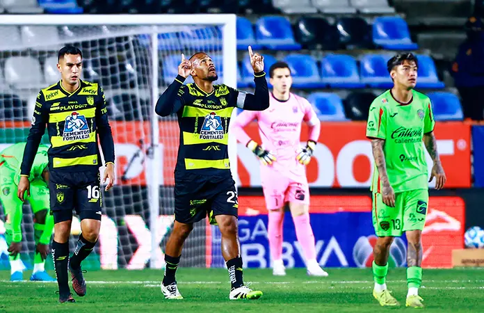 Pachuca regresa al triunfo