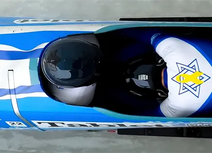 Piloto de bobsleigh israel&iacute; denuncia robo en Italia