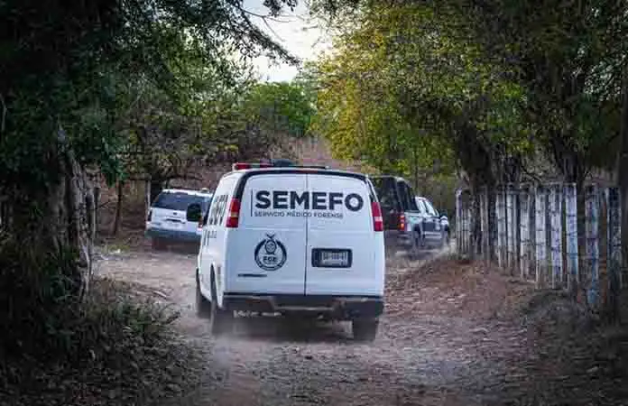 Identifican a dos mineros en fosa